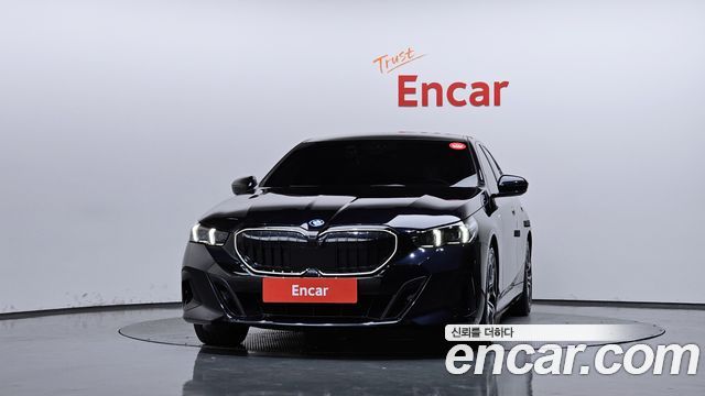 BMW i5 eDrive 40 M Sport — пробег 78 110 км — фото 3 из 5