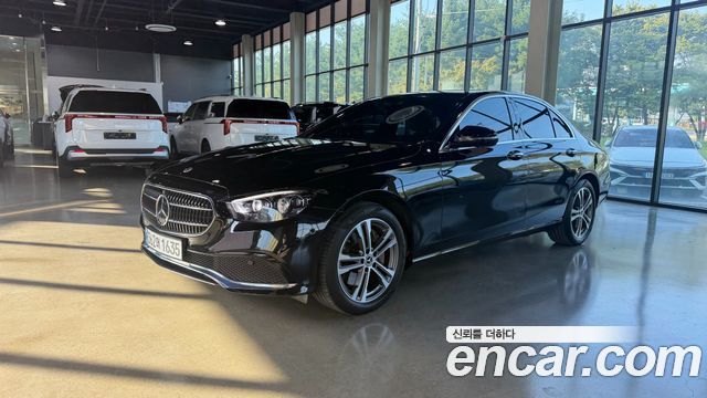 Mercedes-Benz E-Class E350 4MATIC Avantgarde — пробег 61 085 км — фото 1 из 5
