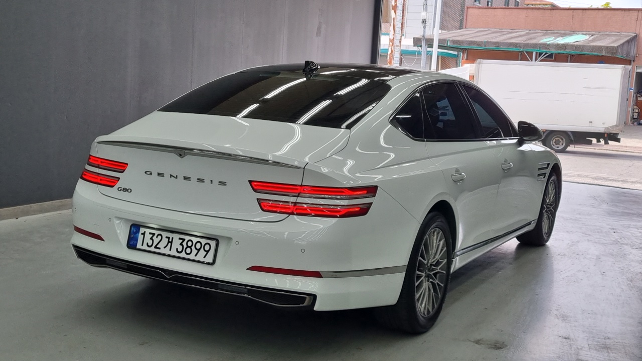 Genesis G80 Diesel 2.2 2WD — пробег 102 000 км — фото 2 из 5