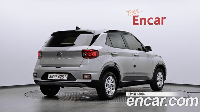 Hyundai Venue из Кореи Encar