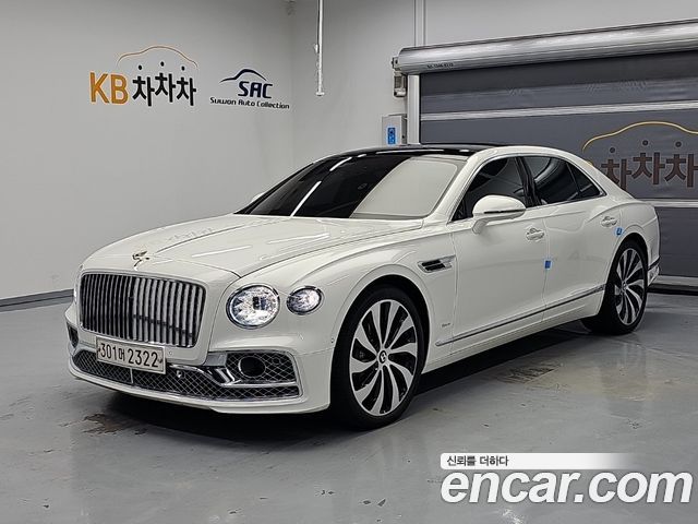 Bentley Flying Spur 4.0 Azure — пробег 69 977 км — фото 2 из 5