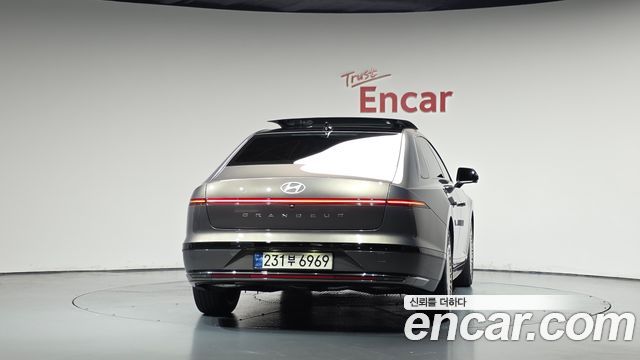 Hyundai Grandeur из Кореи Encar