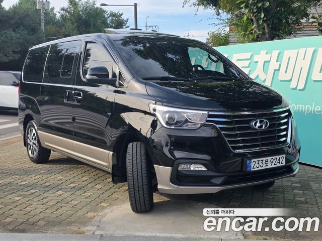 Hyundai Starex 4WD Urban 9-Seater Exclusive — пробег 143 298 км — фото 1 из 5