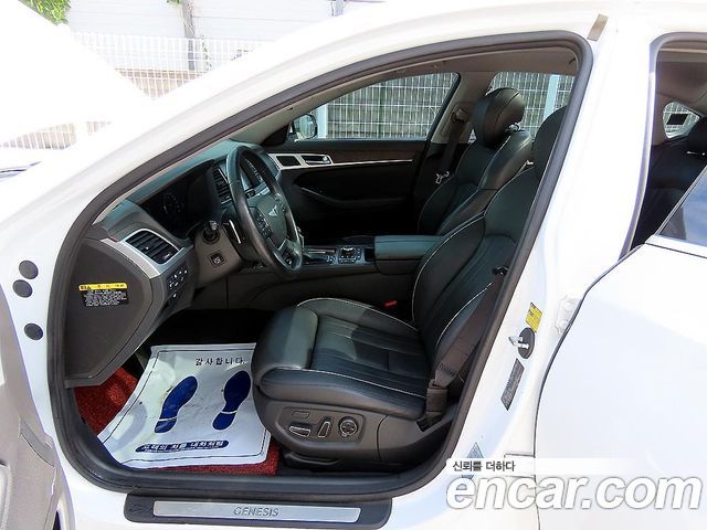 Hyundai Genesis из Кореи Encar