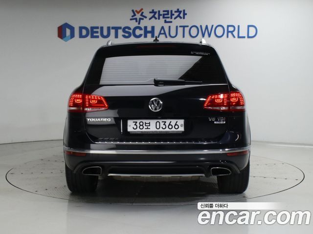 Volkswagen Touareg V6 3.0 TDI R-Line 7P5 — пробег 109 463 км — фото 4 из 5