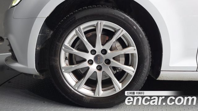 Audi A4 из Кореи Encar