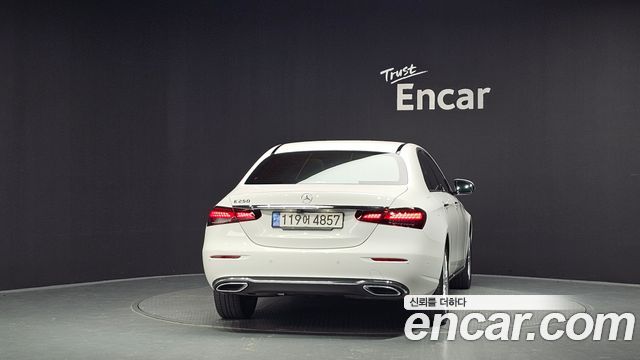 Mercedes-Benz E-Class из Кореи Encar