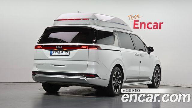 Kia Carnival Gasoline 4-Seater Hi-Limousine Signature — пробег 75 930 км — фото 2 из 5