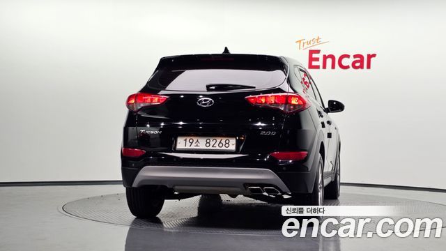 Hyundai Tucson Diesel 2.0 2WD Smart — пробег 60 721 км — фото 4 из 5