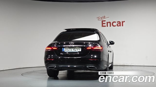Mercedes-Benz E-Class из Кореи Encar