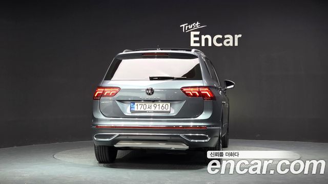 Volkswagen Tiguan 2.0 TSI Prestige — пробег 81 700 км — фото 4 из 5