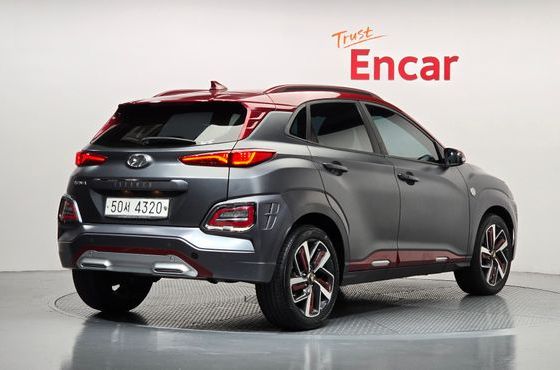 Hyundai Kona 1.6 Turbo 2WD Iron Man Edition — пробег 77 385 км — фото 2 из 5