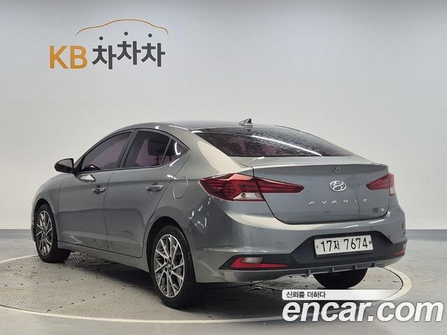 Hyundai AVANTE 1.6 Style — пробег 83 522 км — фото 2 из 5