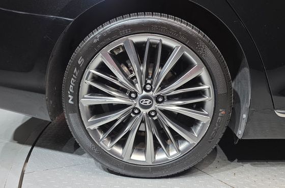 Hyundai Grandeur 2.2 Diesel Premium Special — пробег 177 267 км — фото 5 из 5