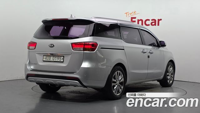 Kia Carnival из Кореи Encar