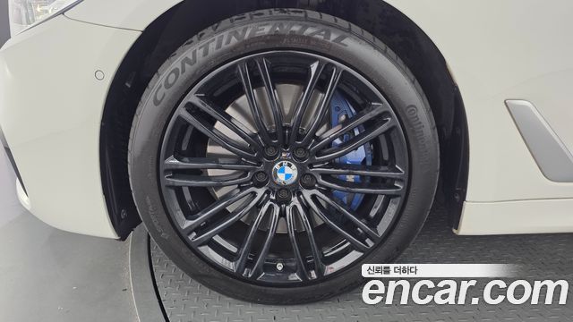 BMW 5-Series 540i xDrive M Sport Plus — пробег 116 865 км — фото 5 из 5