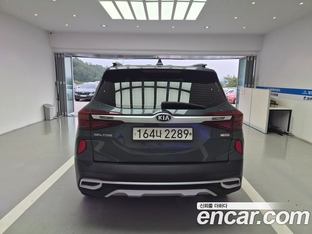 Kia Seltos из Кореи Encar