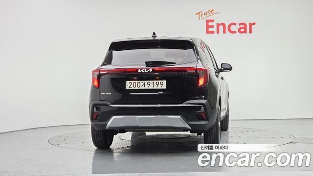 Kia Seltos из Кореи Encar