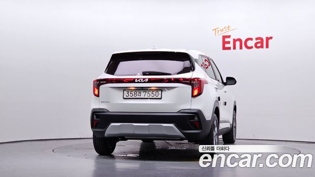 Kia Seltos из Кореи Encar