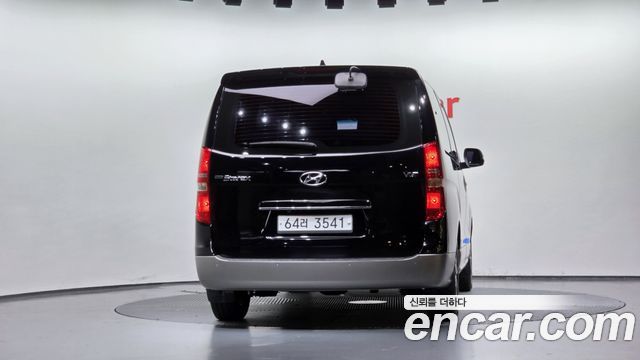 Hyundai Starex Urban 9-Seater Premium Spicial — пробег 106 148 км — фото 4 из 5
