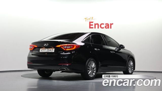 Hyundai Sonata 2.0 Smart — пробег 175 981 км — фото 2 из 5