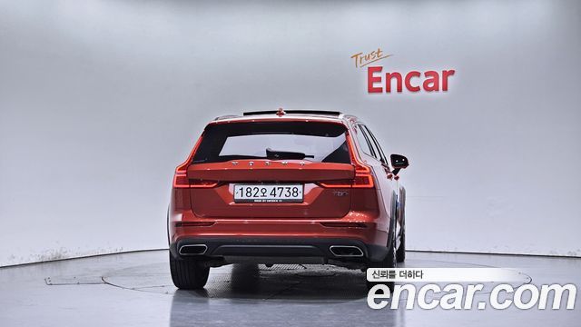 Volvo V60 из Кореи Encar