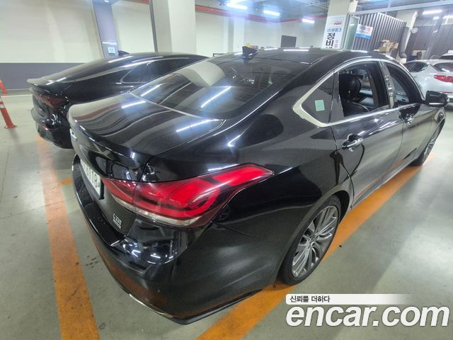 Hyundai Genesis G330 Premium AWD — пробег 210 000 км — фото 4 из 5