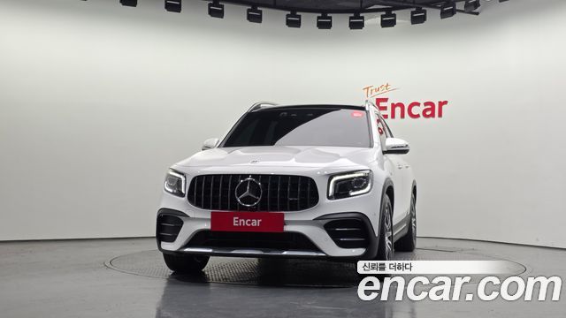 Mercedes-Benz GLB-Class AMG GLB35 4MATIC — пробег 17 642 км — фото 3 из 5