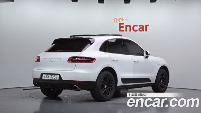 Porsche Macan из Кореи Encar