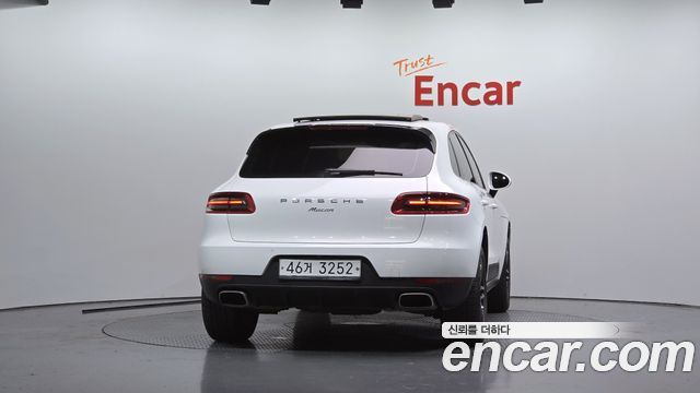 Porsche Macan из Кореи Encar