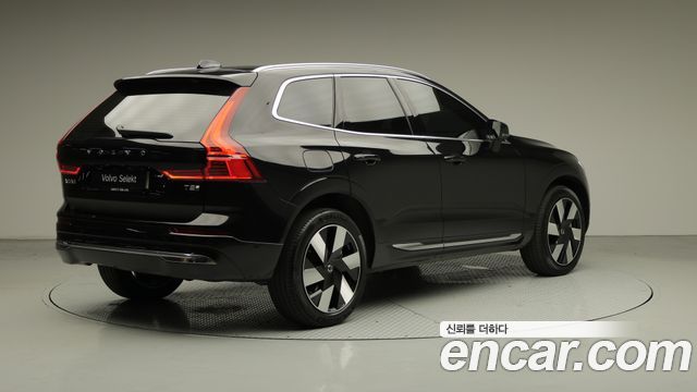 Volvo XC60 T8 Ultra Bright — пробег 20 726 км — фото 4 из 5