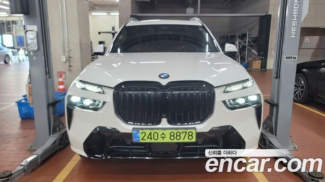 BMW X7 xDrive 40i M Sport 6STR — пробег 23 200 км — фото 1 из 3