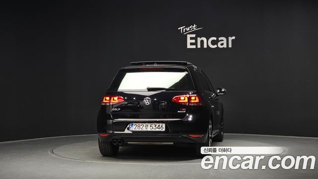 Volkswagen Golf 1.4 TSI Premium — пробег 129 936 км — фото 4 из 5