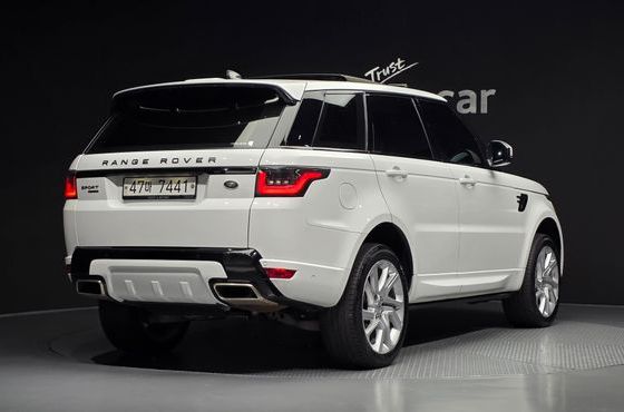 Land Rover Range Rover Sport 3.0 SDV6 HSE Dynamic — пробег 88 813 км — фото 2 из 5