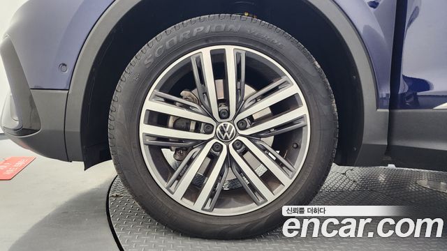 Volkswagen Tiguan 2.0 TSI Prestige — пробег 23 071 км — фото 5 из 5