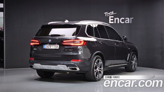 BMW X5 xDrive 45e xLine — пробег 40 991 км — фото 2 из 5