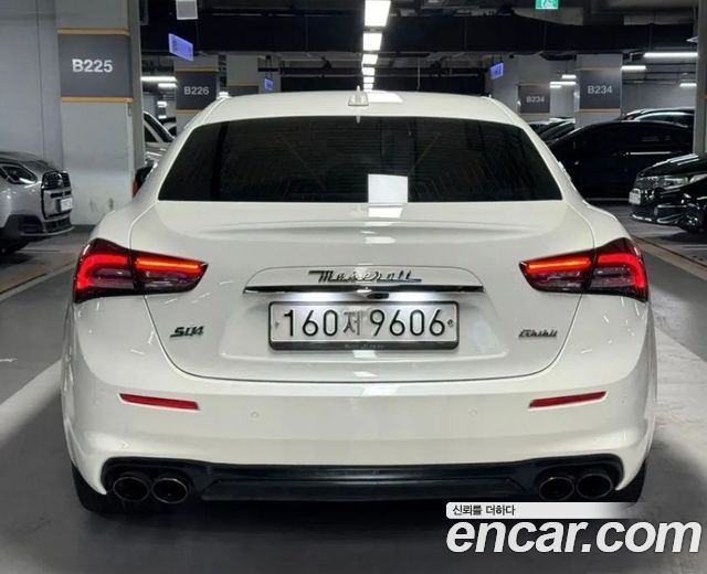 Maserati Ghibli из Кореи Encar