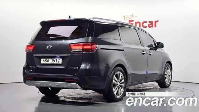 Kia Carnival 7-seater Limousine VIP — пробег 135 303 км — фото 2 из 5