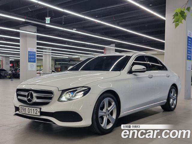 Mercedes-Benz E-Class E220d Avantgarde — пробег 106 794 км — фото 3 из 5