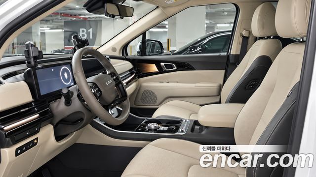 Kia Carnival Gasoline 9-Seater Hi Limousine Signature — пробег 12 375 км — фото 4 из 5