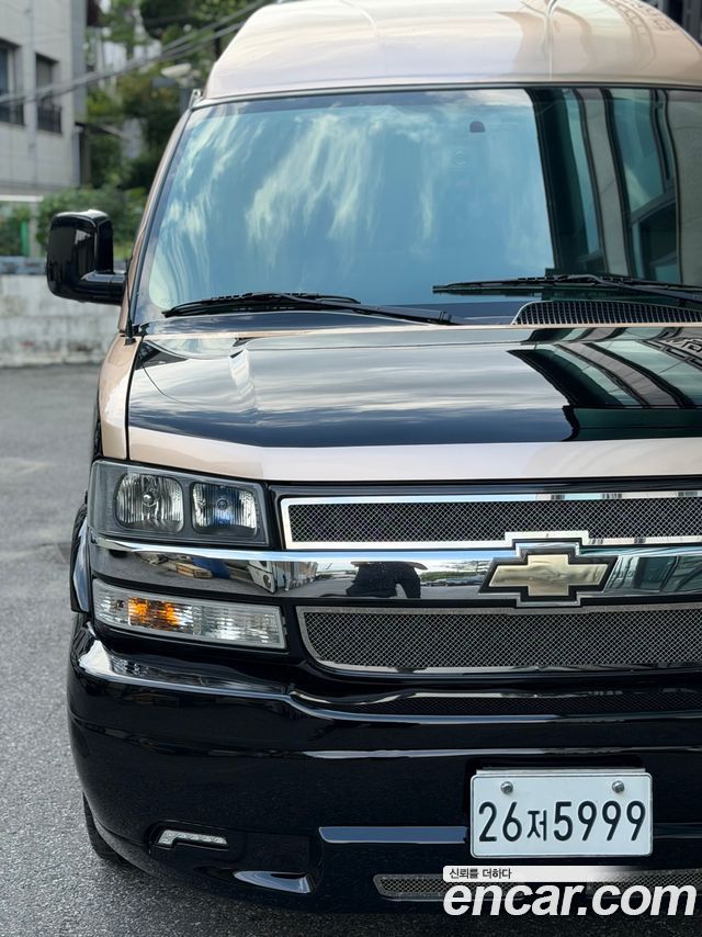 Chevrolet Express Van 6.0 — пробег 39 000 км — фото 2 из 5