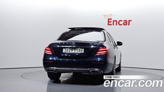Mercedes-Benz E-Class из Кореи Encar