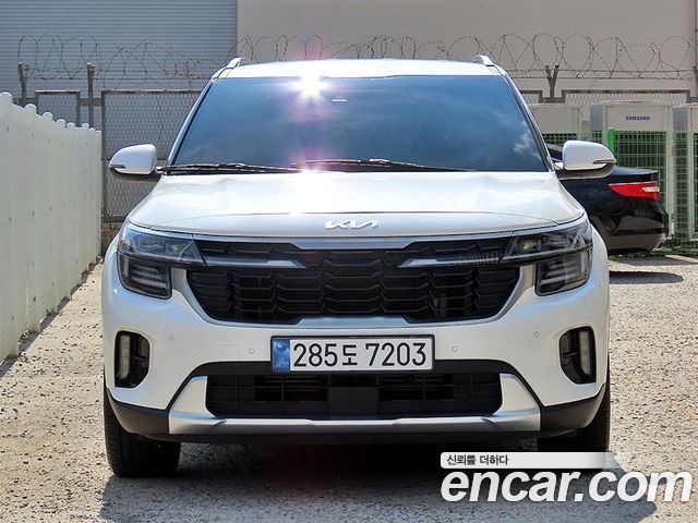 Kia Seltos из Кореи Encar
