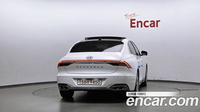 Hyundai Grandeur Calligraphy — пробег 142 246 км — фото 4 из 5