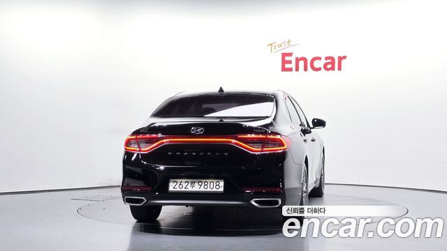Hyundai Grandeur Premium — пробег 210 472 км — фото 4 из 5