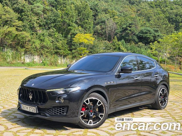 Maserati Levante из Кореи Encar