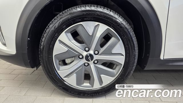 Kia Niro Prestige — пробег 127 617 км — фото 5 из 5