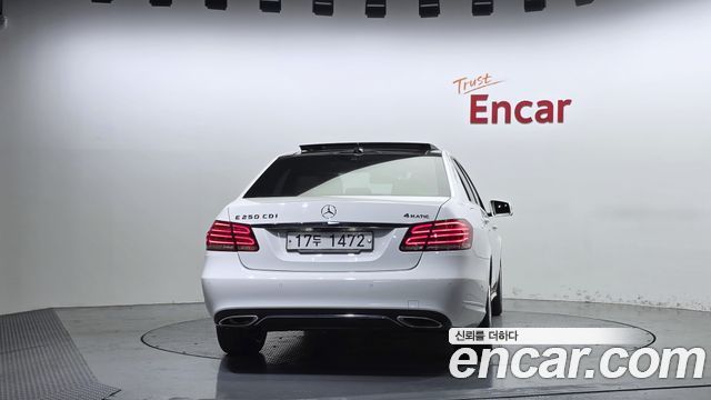 Mercedes-Benz E-Class E250 CDI 4MATIC — пробег 106 217 км — фото 4 из 5