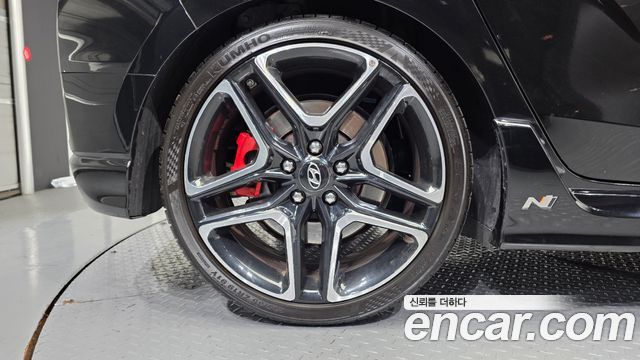 Hyundai Veloster 2.0 N — пробег 62 132 км — фото 5 из 5