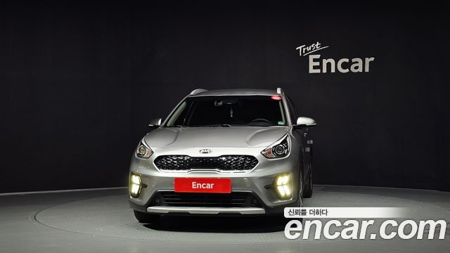 Kia Niro 1.6 HEV Luxury — пробег 108 314 км — фото 3 из 5